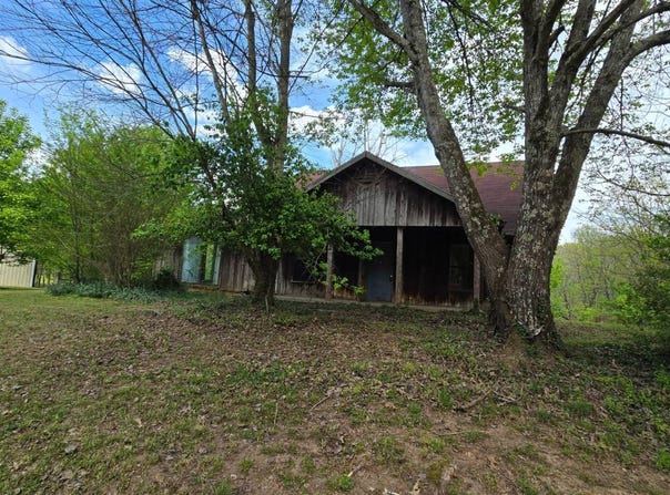 5490 Old Paris Murray Rd, Paris, TN 38242