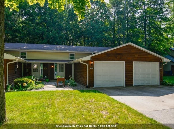 3668 S TIMBER Trail, SUAMICO, WI 54173-0071