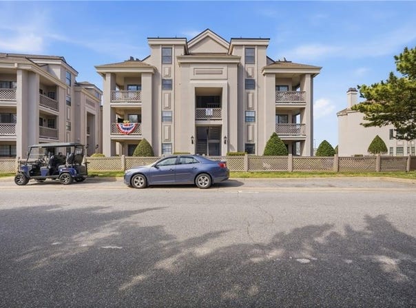 403 Harbour Point, Virginia Beach, VA 23451