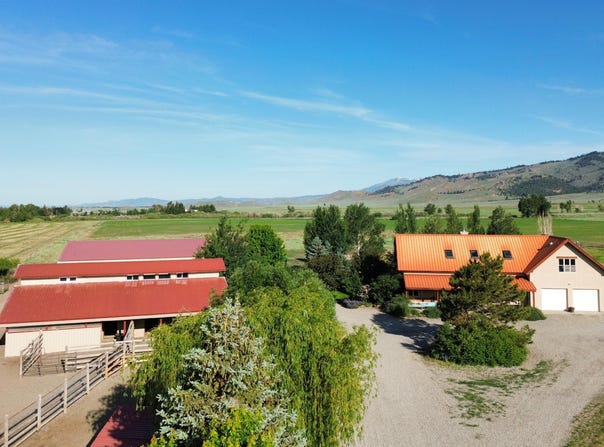 257 N Elk Creek Rd, Fairfield, ID 83227