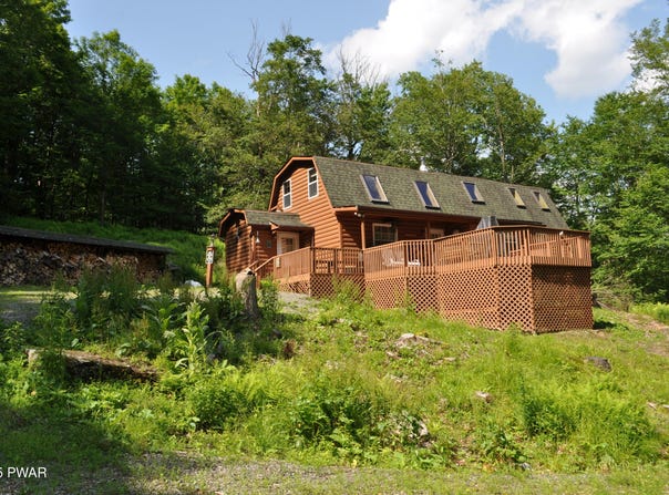 74 Wilderness Road, Starrucca, PA 18462