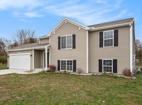 5487 Mammoth Drive SE, Caledonia, MI 49316