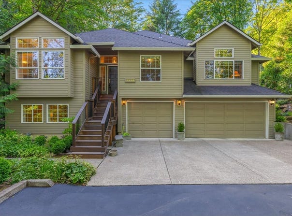7445 SW CANYON DR, Portland, OR 97225
