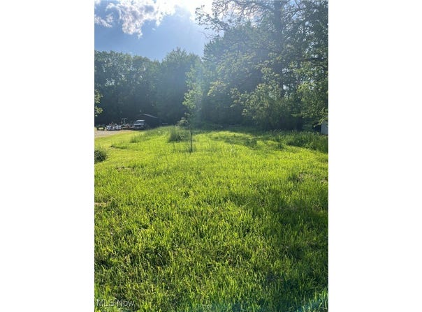 425 N Lake Street, Madison, OH 44057