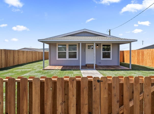 143 Jefferson Avenue, Metolius, OR 97741