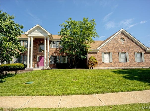2259 Sycamore Drive, Chesterfield, MO 63017