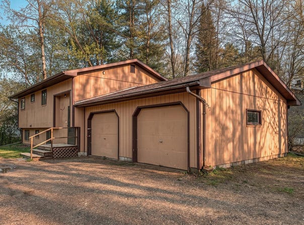 517 MINNESOTA ST, Eagle River, WI 54521