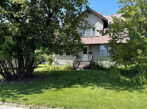 24 Glenn Street, Caribou, ME 04736
