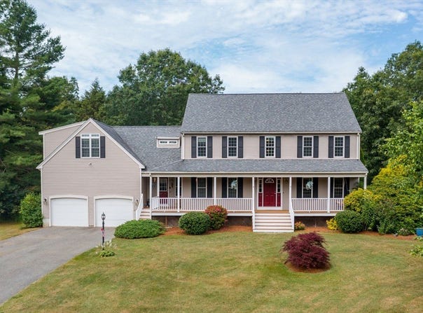 91 Brookside Dr, Middleboro, MA 02346