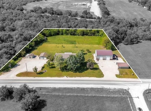 495 Old US-50 Highway, Williamsburg, KS 66095
