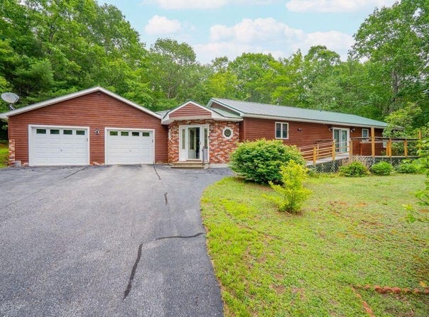 19 Moose Run, Casco, ME 04015