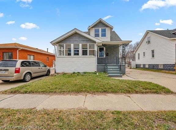 6837 Braun, Center Line, MI 48015