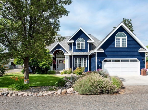 2311 E L AVE, La Grande, OR 97850