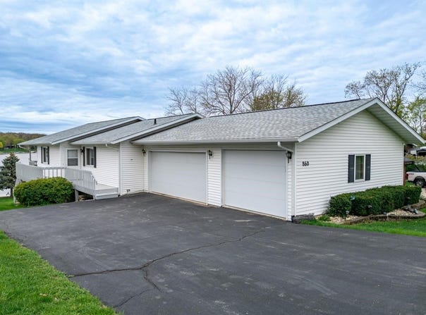 860 Breckenboro, LAKE SUMMERSET, IL 61019