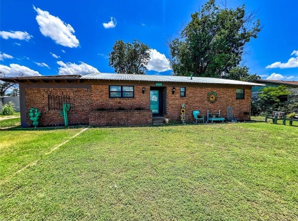 405 5th Avenue, Rochester, TX 79544