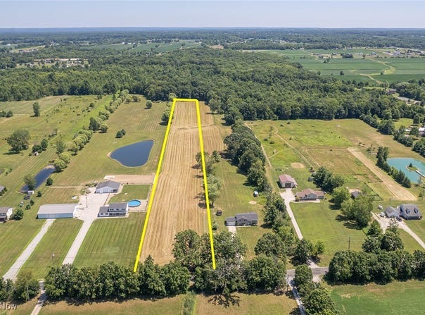 Yost Road, Litchfield, OH 44253