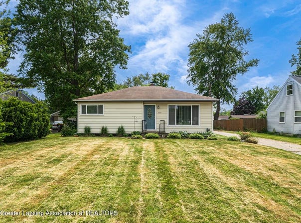 4185 Dallas Avenue, Holt, MI 48842