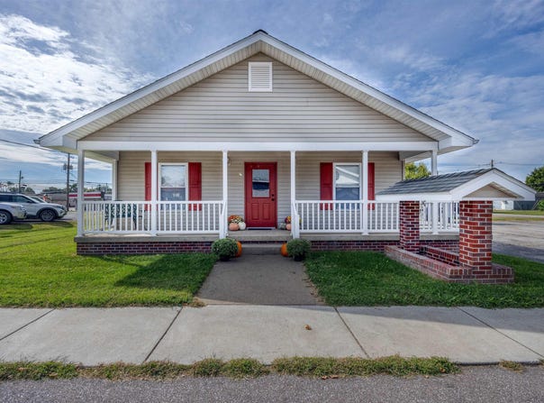 110 W Hammond Street, Dale, IN 47523