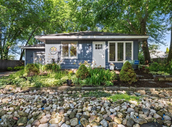 36 N Monica Dr, Elkhorn, WI 53121