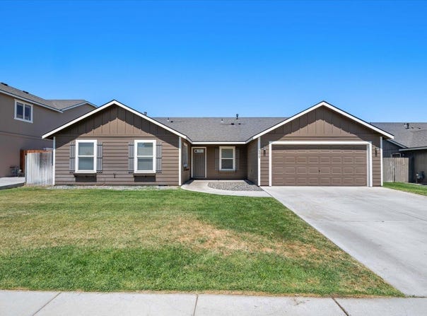 6415 Three Rivers Drive, Pasco, WA 99301