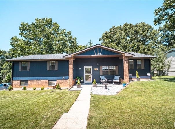 101 Story Street, Waynesville, MO 65583