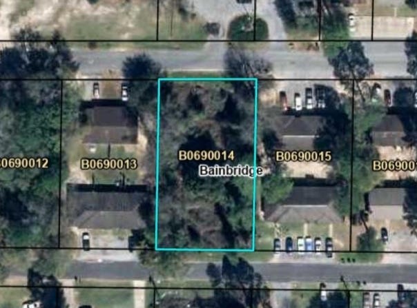 Pine Street, Bainbridge, GA 39817