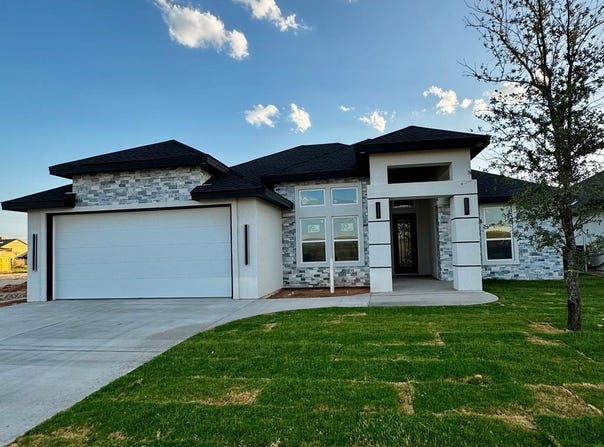 3307 Emerald Oaks Dr, Odessa, TX 79762