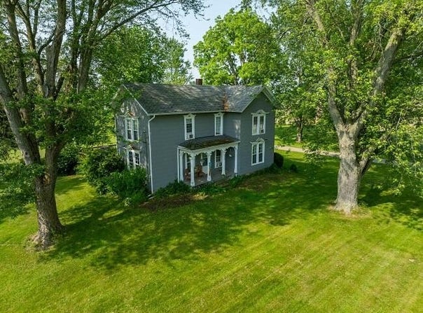 888 E Saint Joe Highway, Grand Ledge, MI 48837