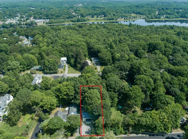 76 Lincoln Avenue, Gardiner, ME 04345