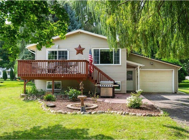 140 Kendale Avenue S, Annandale, MN 55302