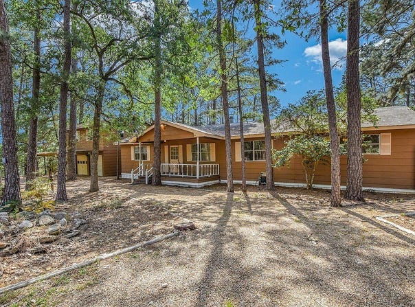 919 Stephen Lane, La Grange, TX 78945
