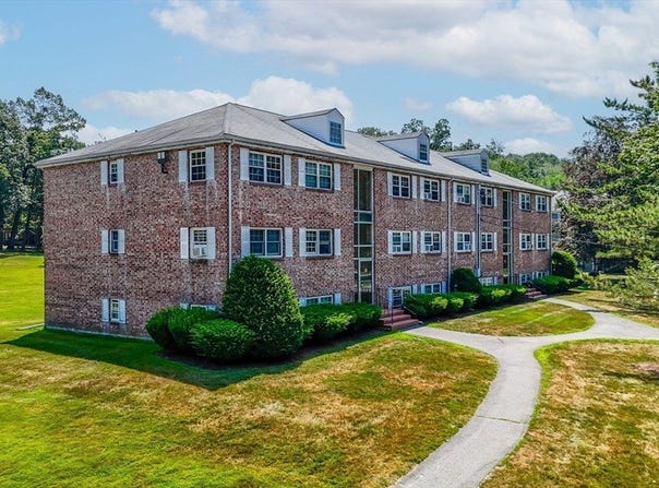 25 Edgelawn Ave, North Andover, MA 01845