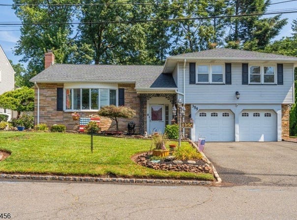 355 Sycamore Dr, Union Twp., NJ 07083-7821
