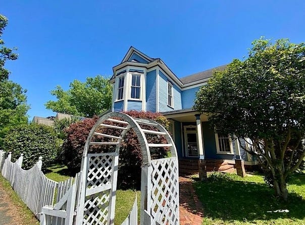 401 N PARK AVENUE, TIFTON, GA 31794