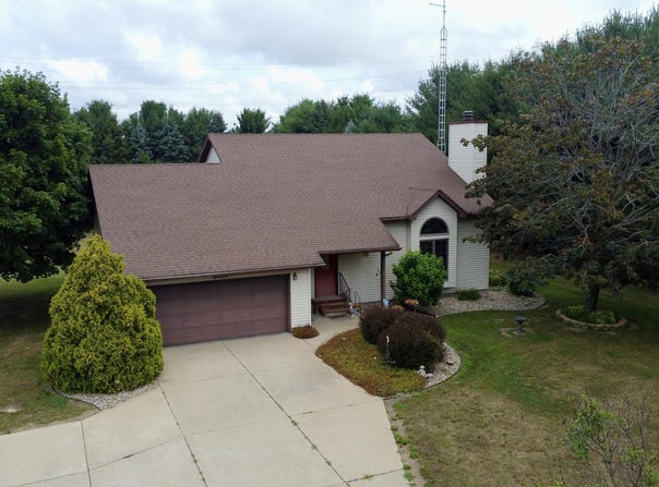 1453 Hinchman Road, Baroda, MI 49101