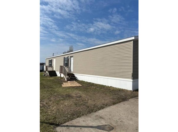 911 18th Avenue North, Wahpeton, ND 58075