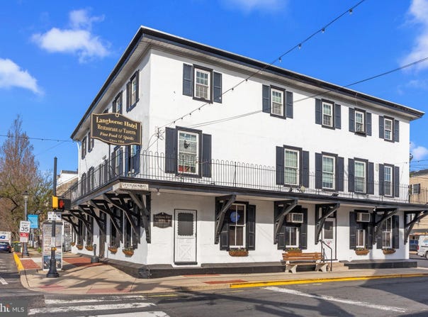 100 W MAPLE AVENUE, LANGHORNE, PA 19047