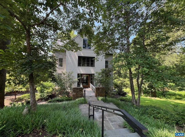 1500 LONDON RD, CHARLOTTESVILLE, VA 22901