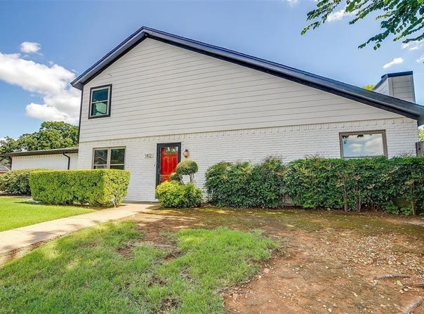 1412 Palmnold Circle E, Fort Worth, TX 76120