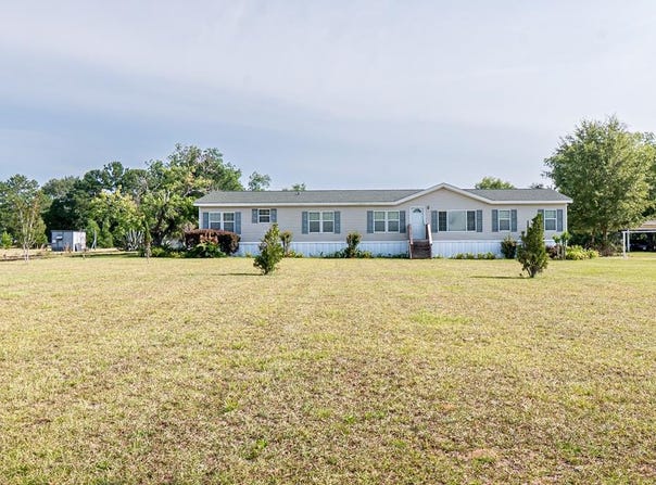 227 Acorn Valley Circle, Cottonwood, AL 36320