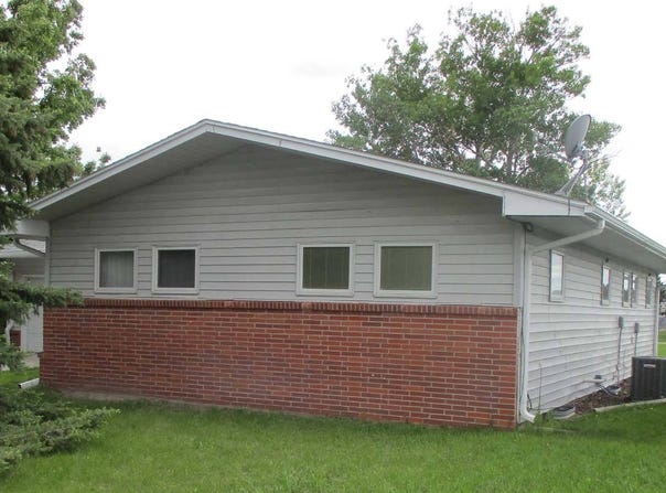 924 North Elm St, Gordon, NE 69343