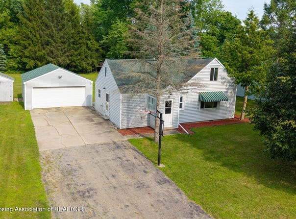 3323 Ingham Street, Lansing, MI 48911