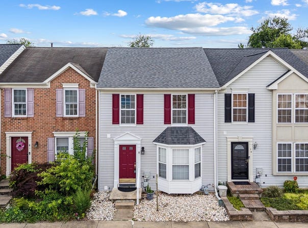8 PRINTZ DRIVE, BEAR, DE 19701