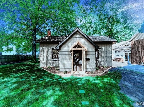 319 N UNION Street, Staunton, IL 62088