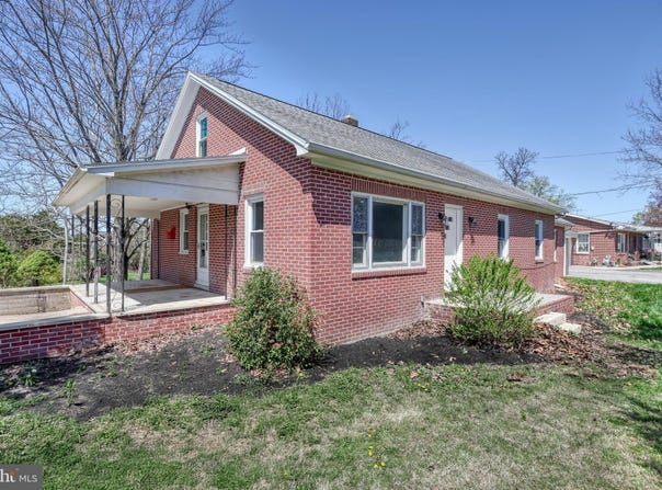 35 HERRS RIDGE ROAD, GETTYSBURG, PA 17325