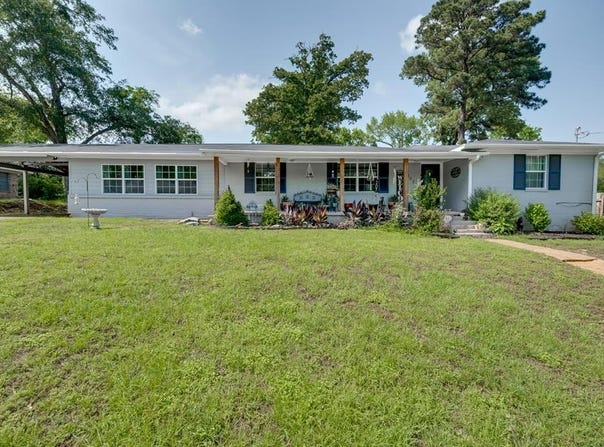 207 Inwood Dr, PALESTINE, TX 75801