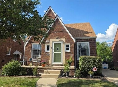 918 New York Avenue, Lincoln Park, MI 48146