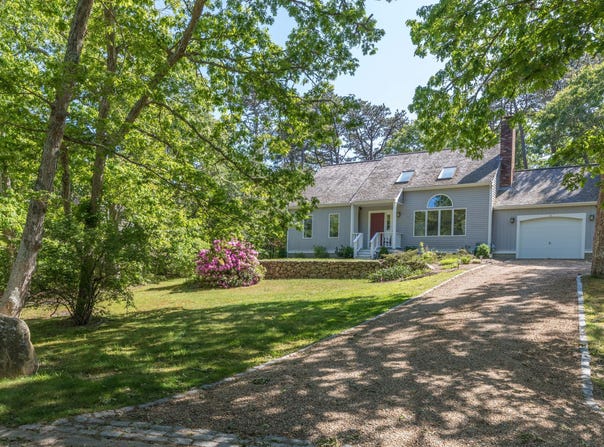 16 Majors Cove Lane, Edgartown, MA 02539