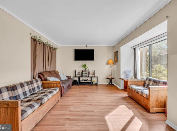 170 BENNINGTON DRIVE, HIGHTSTOWN, NJ 08520