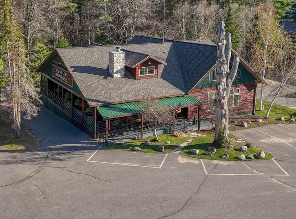 3936 EAGLE WATERS RD, Eagle River, WI 54521